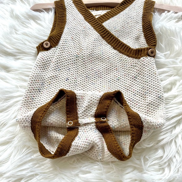Fin & Vince Knit Confetti Romper - Picture 3 of 7
